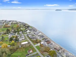 Ideal investment with utilities nearby and growth in surrounding neighborhood.