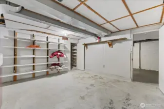 Garage shelving