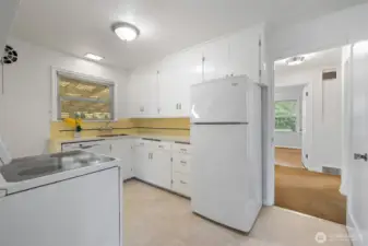 White and bright kitchen