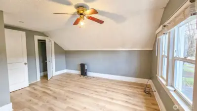 Upper floor - bedroom 3