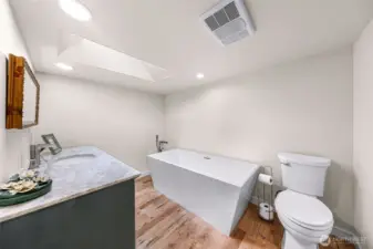 Private bath connected to flex space