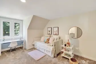 2nd bedroom on the upper floor