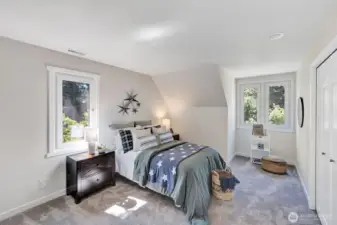 3rd bedroom on the upper floor