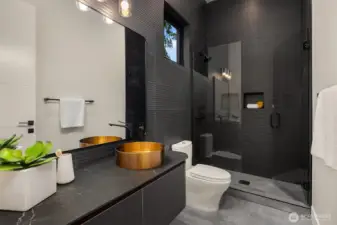 Ensuite 3/4 bathroom.