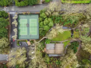 Handball, tennis & pickleball courts are conveniently located near the home!