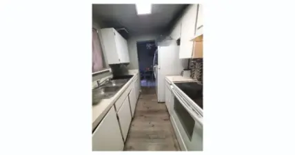 Unit 1104 - Kitchen