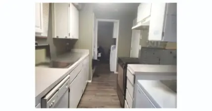 Unit 1106 Kitchen