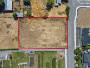 Boundary lines drawn in for visual purposes only. Buyer to verify boundary lines.