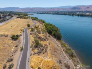 Located a short walk to the Apple Capital Loop Trail