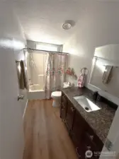 Hall way Full Bathroom