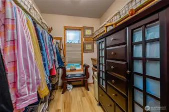 Walk-in closet