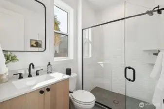 Main floor 3/4 bath
