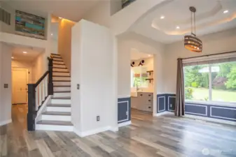 Modern farmhouse accents throughout!