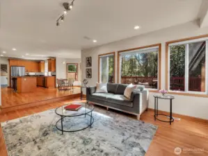Family room (Main)