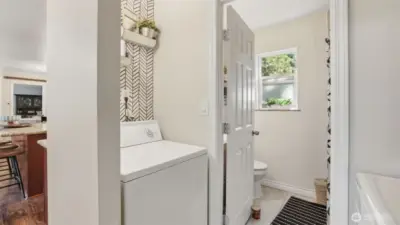 washer and dryer included