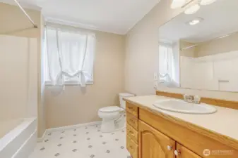 upstairs full bath #2