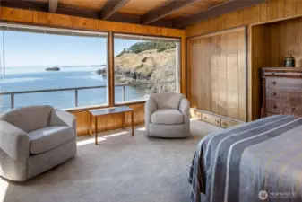 Another view of the bedroom.