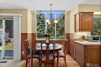 Breakfast Nook. 8x16