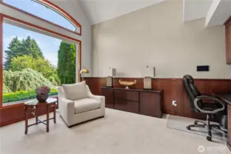 Deon Main - Front of House