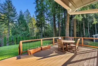 Back deck W/ full sun