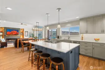 Enjoy Lake Chelan views from the kitchen—whether dining at the island or at the sink, the scenery is always front and center.
