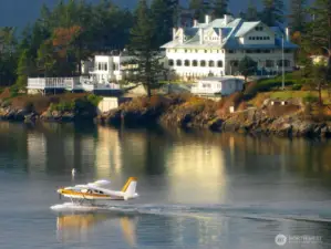 Direct seasonal seaplane flights from Seattle to a nearby Rosario Resort.