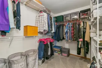 Primary Suite Walk-in Closet!