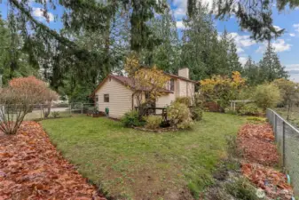 Springtime brings a variety of colors each year. Enjoy the private feel!