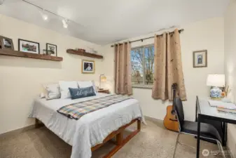 The other main floor bedroom.