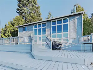 Large multi-level decks perfect for family BBQs, and viewing the gorgeous sunsets over Hood Canal, boat traffic and marine life.