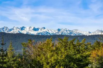 Sweeping views of the Stuart Mountain Range.