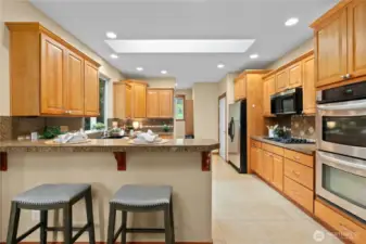 Open concept kitchen and dining, perfect for entertaining