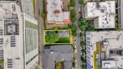 Overhead showing combination of the parcels at 417 and 413 offers 7,200 sf development envelope