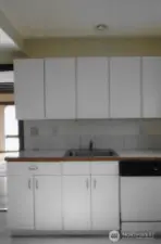 The front top apt is unit 3 and is the largest apt and is vintage 1980's