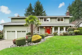 Exceptionally maintained home at the top of Somerset Hill