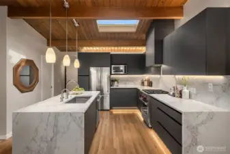 Timelessly designed kitchen with a walk-in pantry!