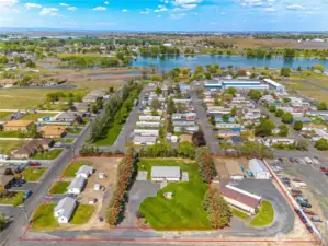 3 ADU, Manufactured Home, 2 Large Garage/Shops