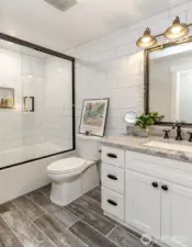 Upper full bathroom