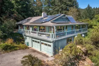 Bathed in sun this home is ready to be your island retreat.