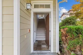 Let's go upstairs to the main level