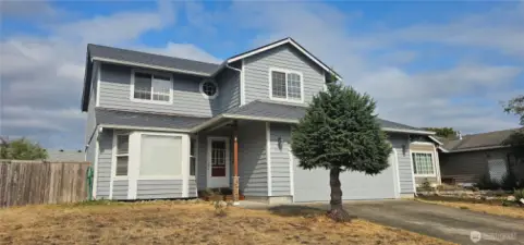 Wonderful 4 bedroom home in a great Yelm location