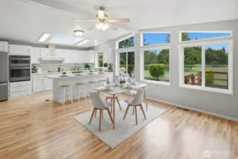 Incredible view windows overlooking the golf course