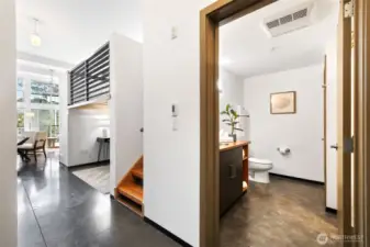 Stunning entry with light and urban design