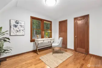 4th upstairs room