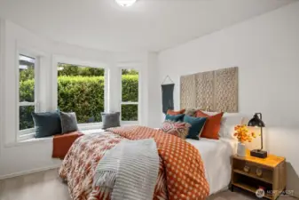 Perfect MIL or guest room/Office on main floor