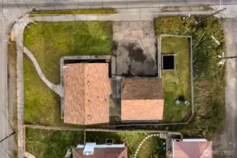 Aeriel view of the lot.