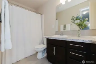 Upper level Full Bath