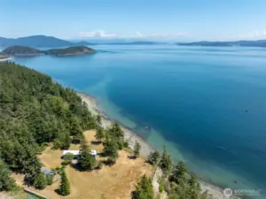 Privacy and water views for miles