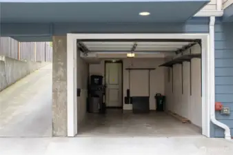 1-car garage