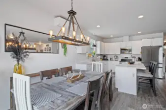 Dining/Kitchen
